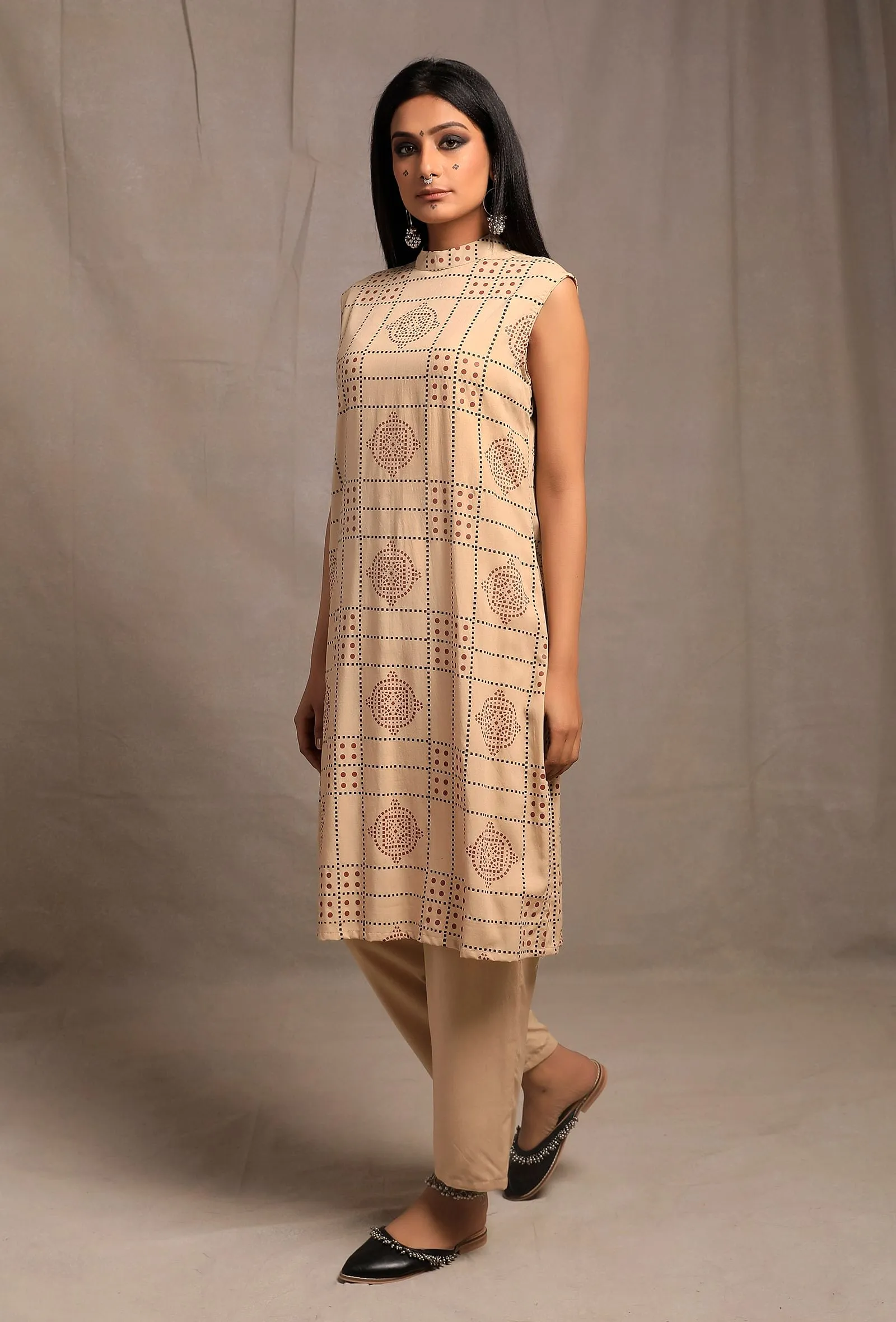 Ecru Hand Block Printed Sleeveless Kurta